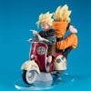 Dragon Ball Z - Desktop Real McCoy 05 Super Saiyan Son Goku & Super Saiyan Son Gohan & Motorbike 16cm EXCL