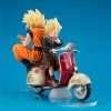 Dragon Ball Z - Desktop Real McCoy 05 Super Saiyan Son Goku & Super Saiyan Son Gohan & Motorbike 16cm EXCL